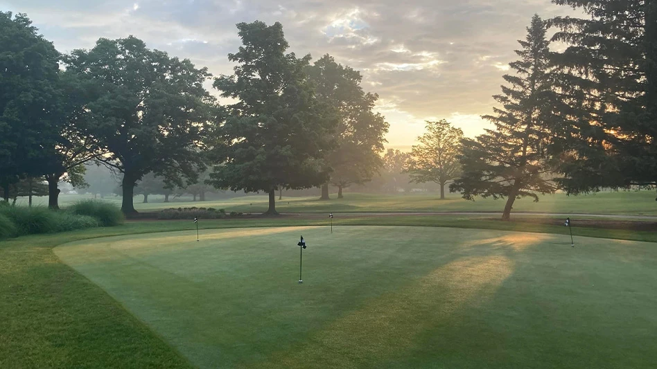 Village Greens of Woodridge